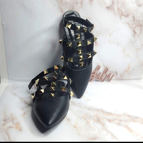 Black Rockstudd pointy flats new size 6.5 - Picture 4 of 7